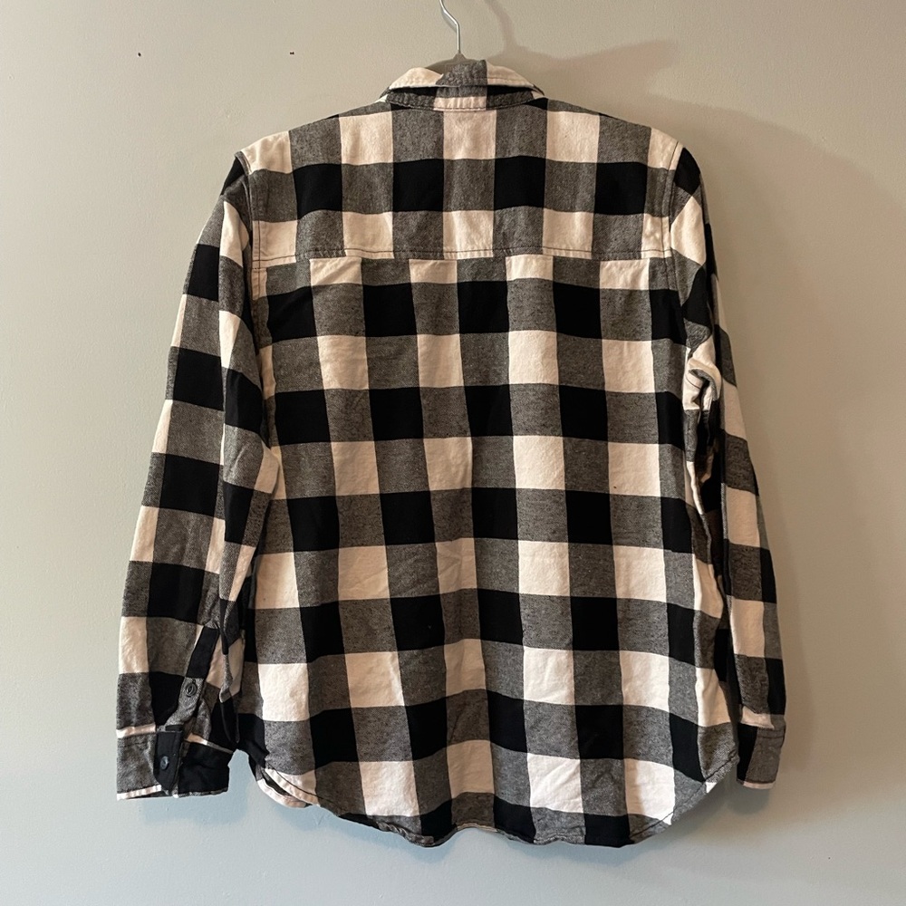 Universal Thread Monochrome Checkered Flannel Shi… - image 8